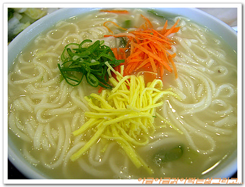 신촌손칼국수 이미지