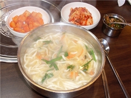 명동칼국수 이미지