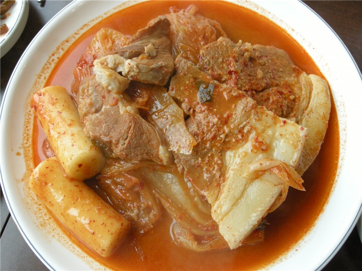 죽여주는 김치찜 이미지