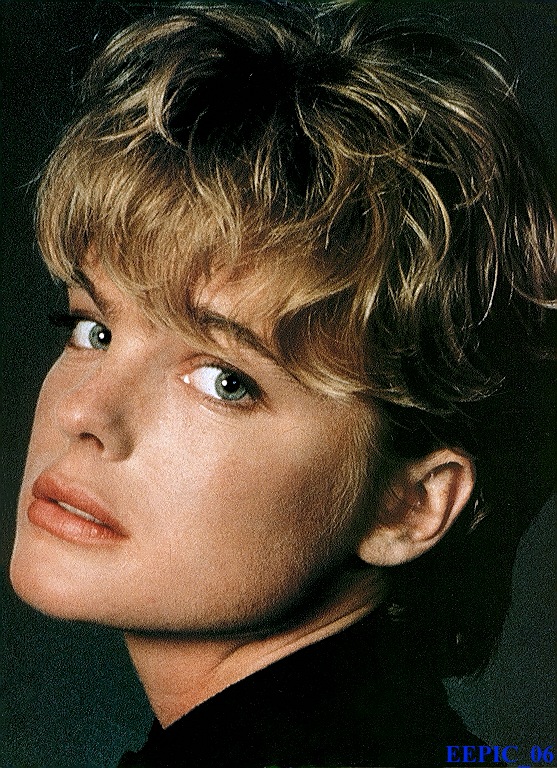 erika-maya-eleniak