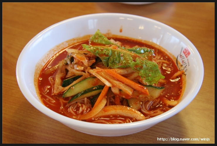 산두리비빔국수 이미지