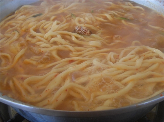 전통궁중칼국수 이미지