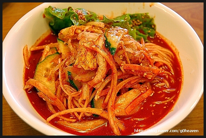 산두리비빔국수 이미지