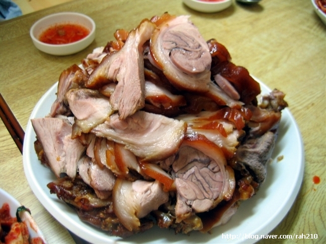 홍천족발 이미지