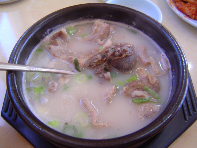 푸짐한순대국 이미지