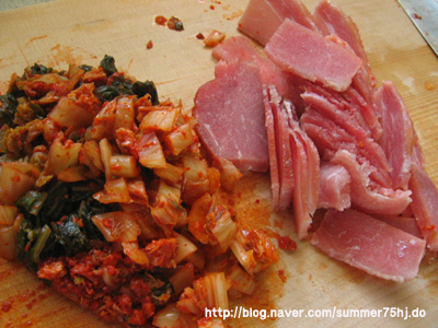 백합돼지김치찌개 이미지