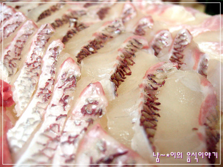푸짐한 식당 이미지