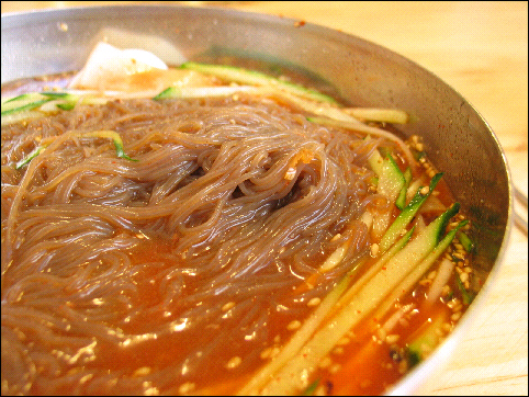 아줌마냉면 이미지