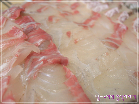푸짐한 식당 이미지