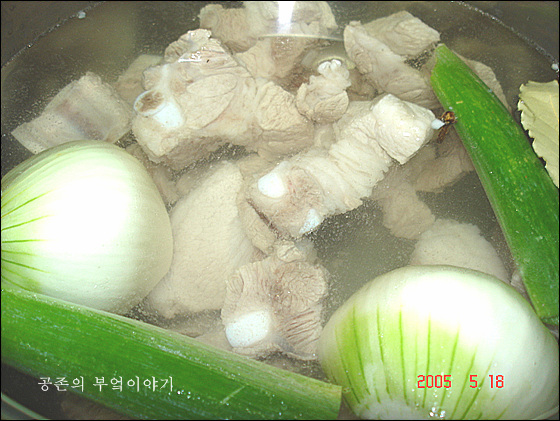 빨간돼지 이미지